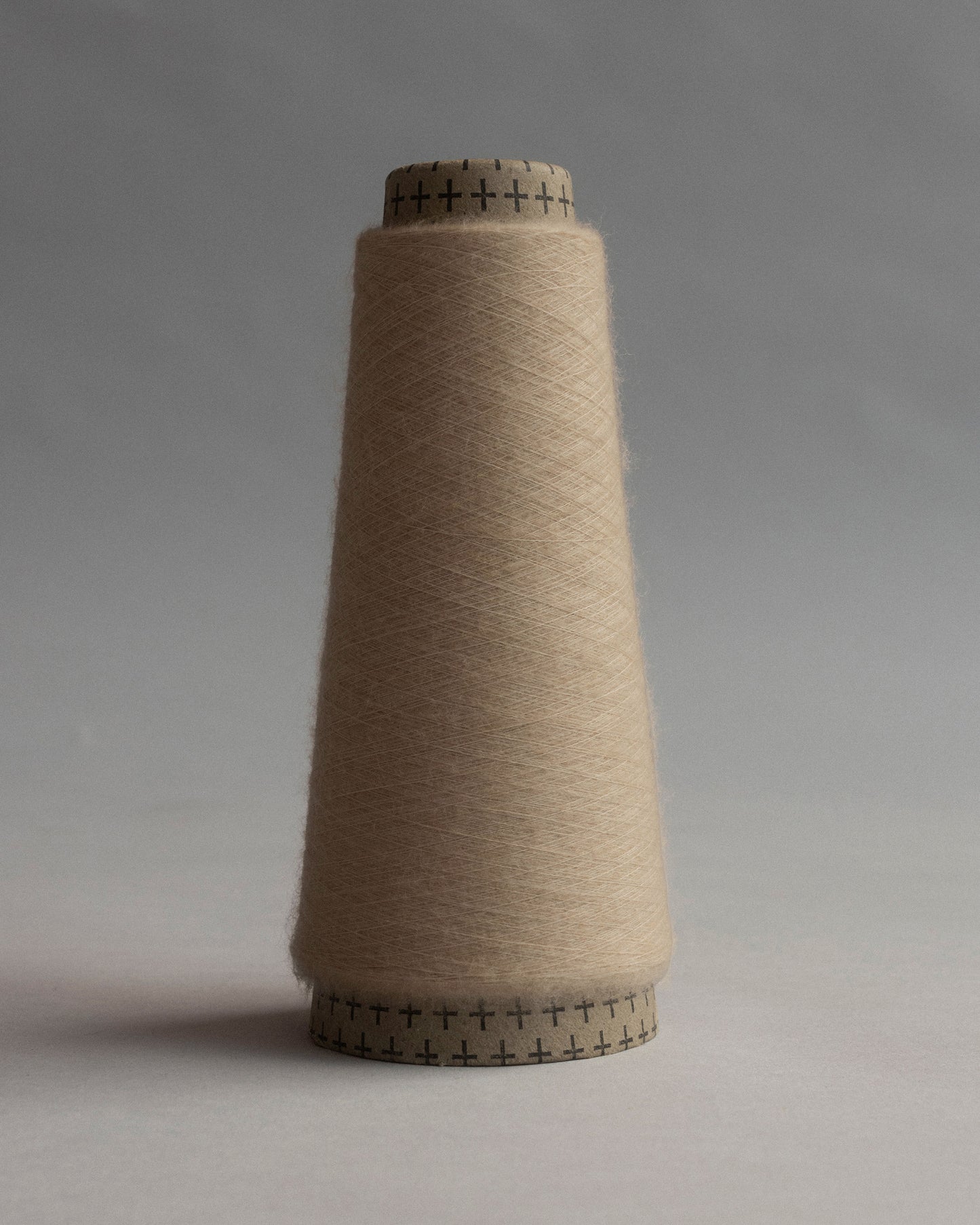BRUSHED CASHMERE WOOL YARN - PURPLE MUSK