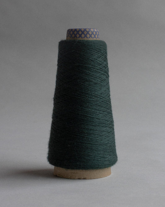 JAPANESE WOOL YARN - NORI GREEN