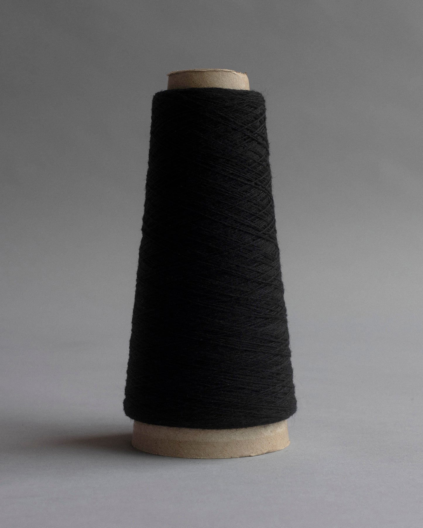 JAPANESE WOOL YARN - BLACK NOIR