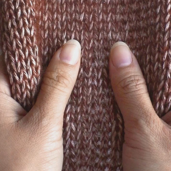 Chunky cotton wool stretching video